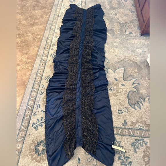🎅🏻 VINTAGE ADRIENNE VITTADINI DESIGN LONG NAVY/METALLIC GOLD LACE WRAP NWT $68 - Picture 1 of 7